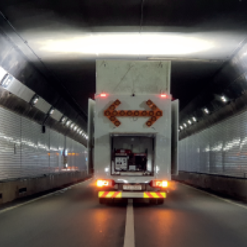 Safety inspection to detect damages and faults on infrastructures using image and XAI(eXplainable Artificial Intelligence)